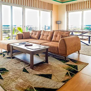 Meublees Avenue Cheikh Anta Diop Bed and breakfast Dakar